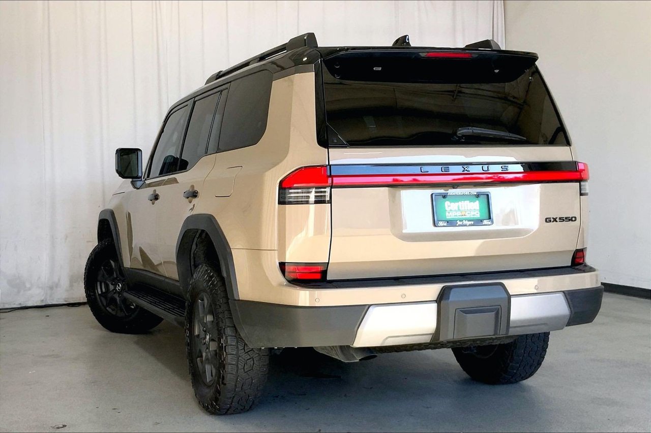 Used 2026 Lexus GX 550 AWD/4WD image 9