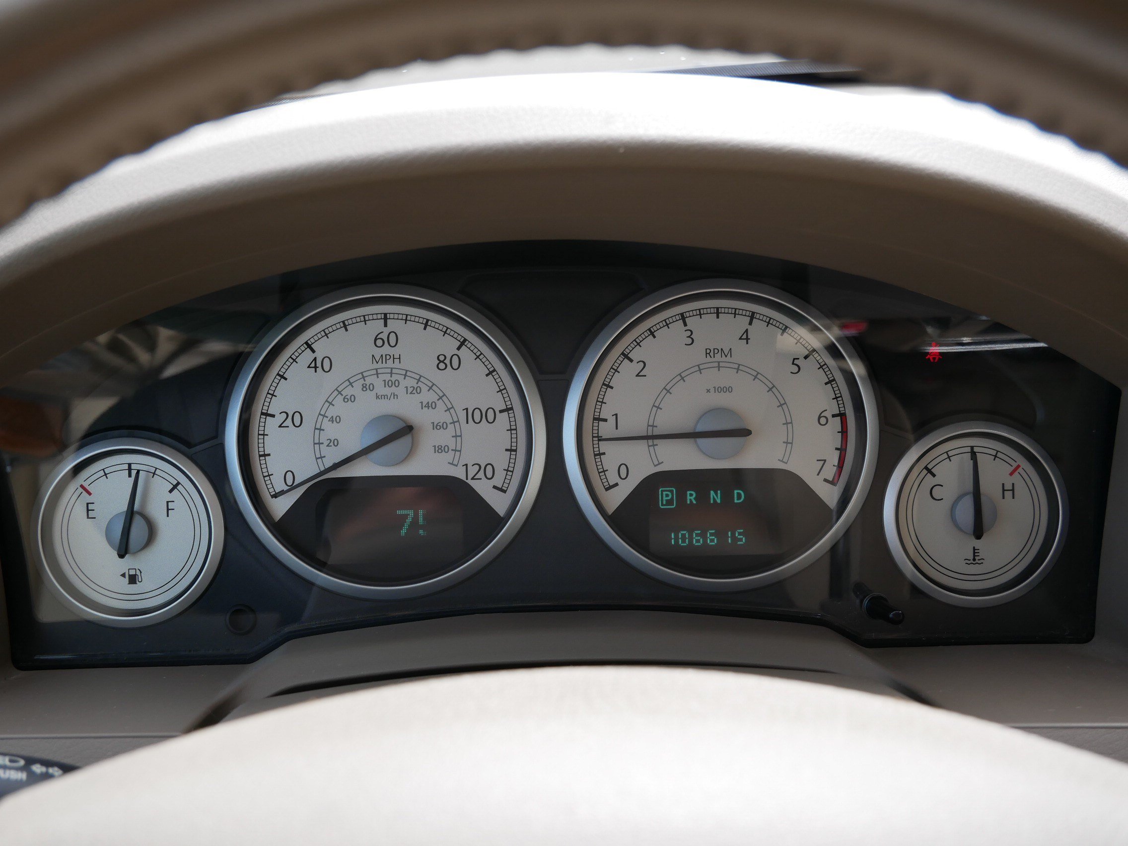 Used 2010 Chrysler Town & Country Limited FWD image 21