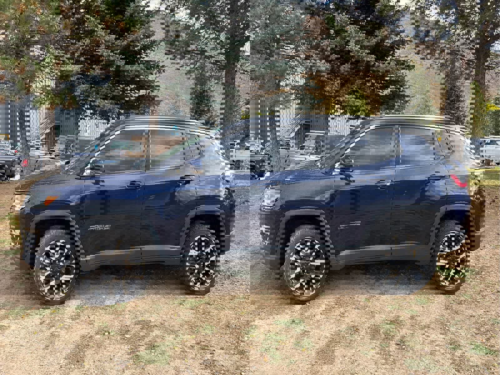 Used 2018 Jeep Compass Limited image 5