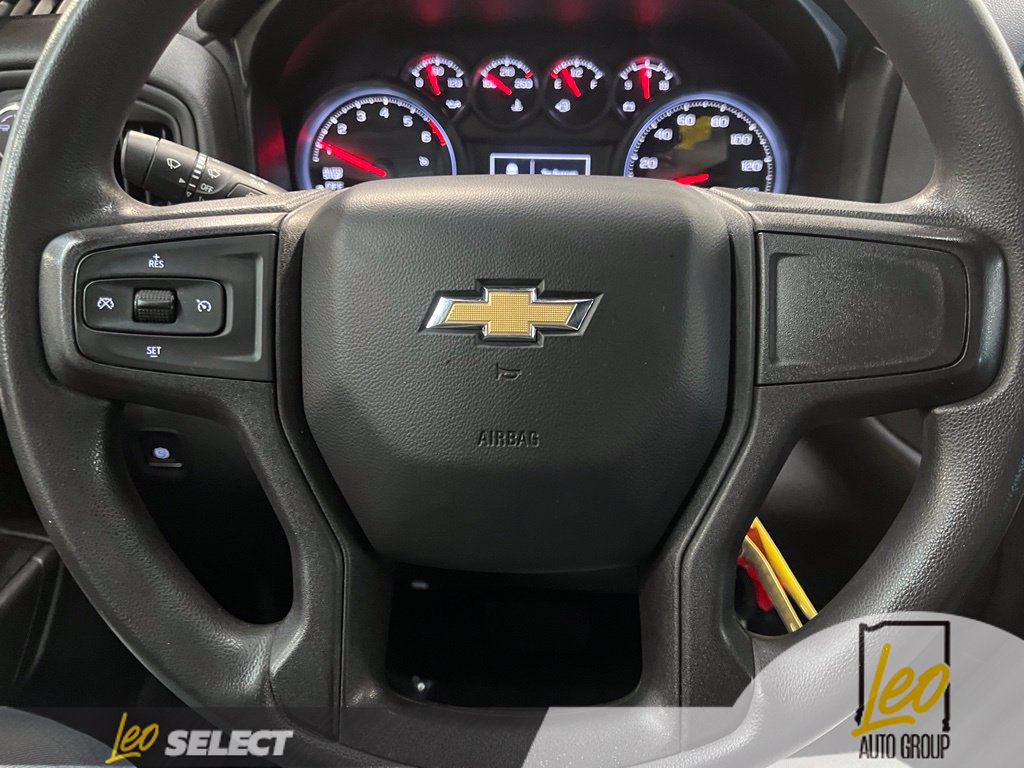 Used 2020 Chevrolet Silverado 1500 Custom w/ Custom Value Package AWD/4WD image 14