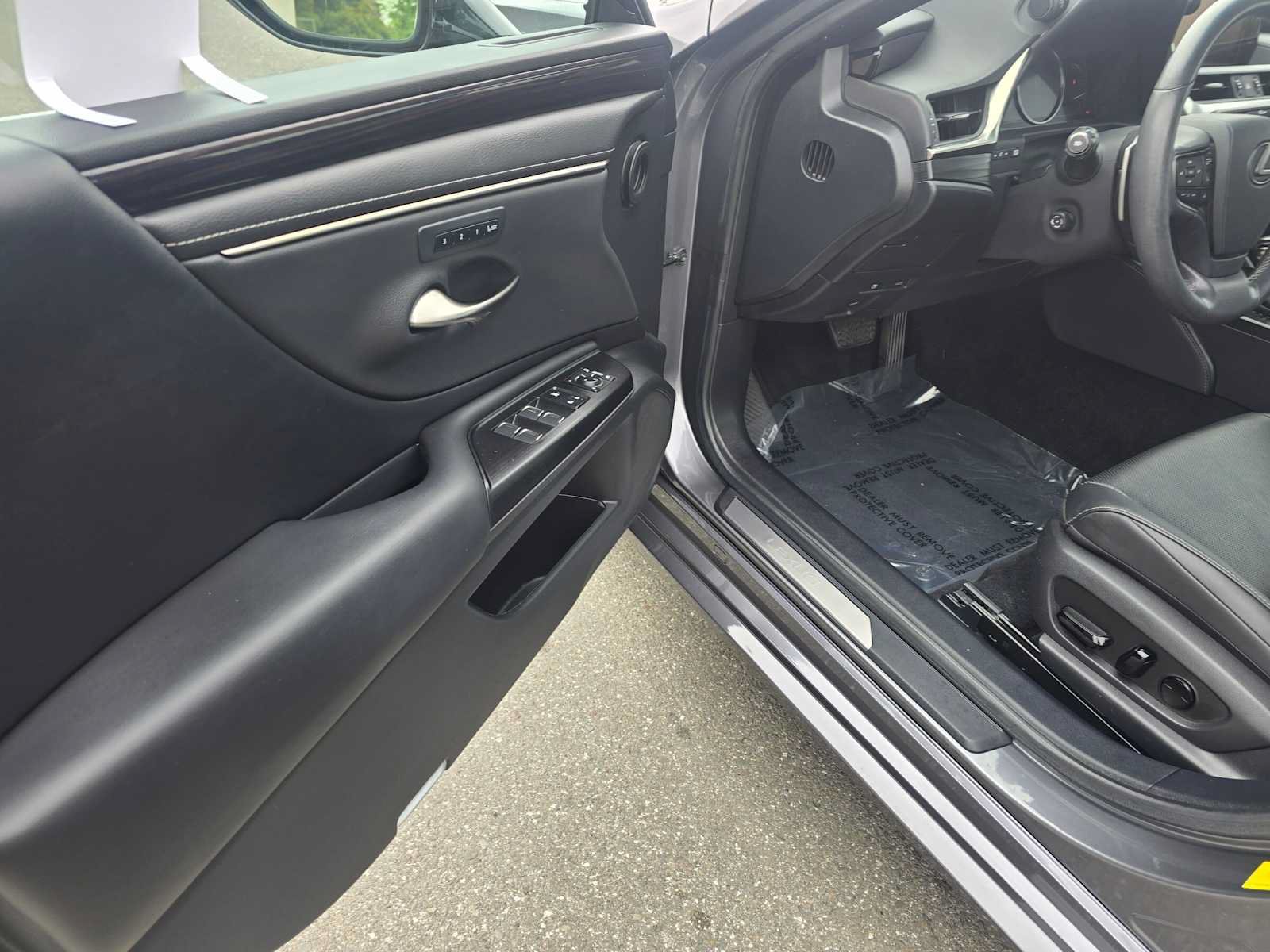 Used 2021 Lexus ES 350 w/ Premium Package FWD image 21