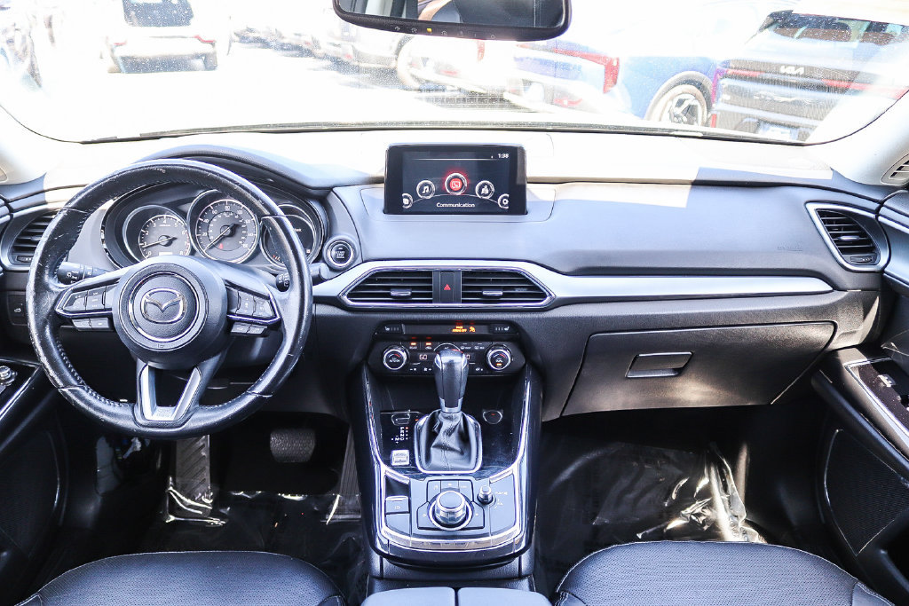 Used 2018 MAZDA CX-9 Touring w/ Touring Premium Package FWD image 12