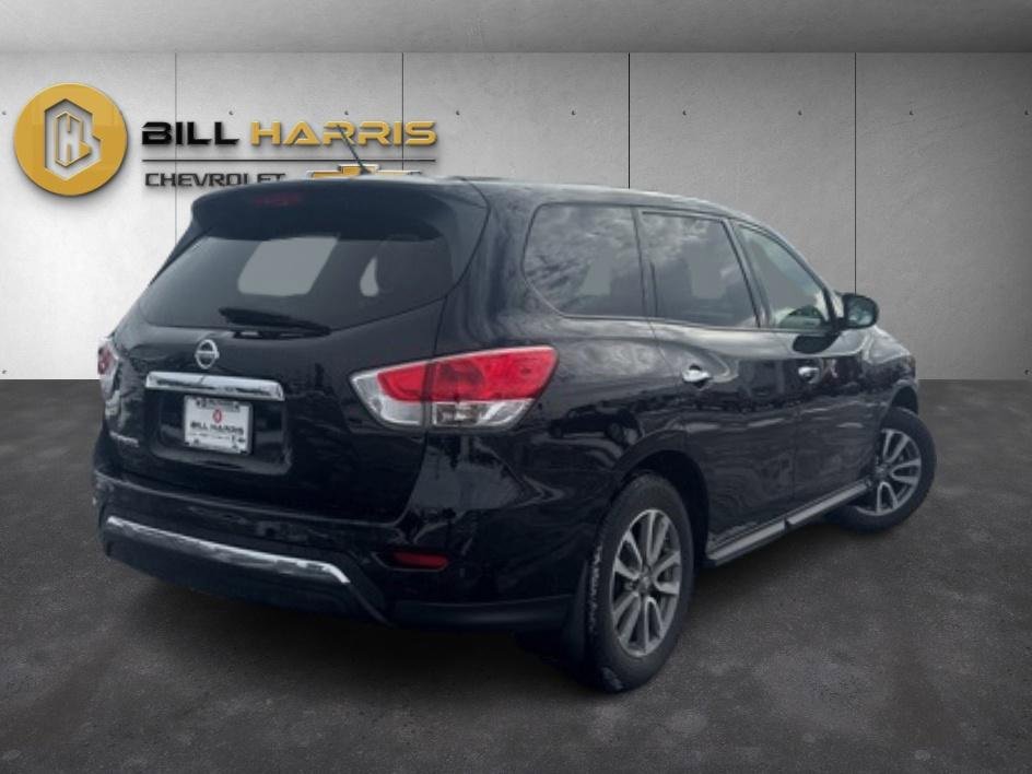 Used 2015 Nissan Pathfinder S image 2