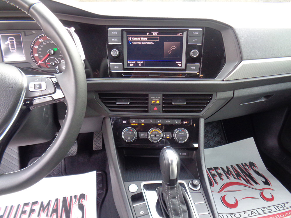 Used 2020 Volkswagen Jetta R-Line image 14