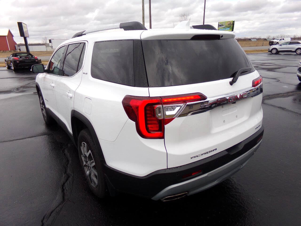 Used 2023 GMC Acadia SLE w/ Driver Convenience Package image 55