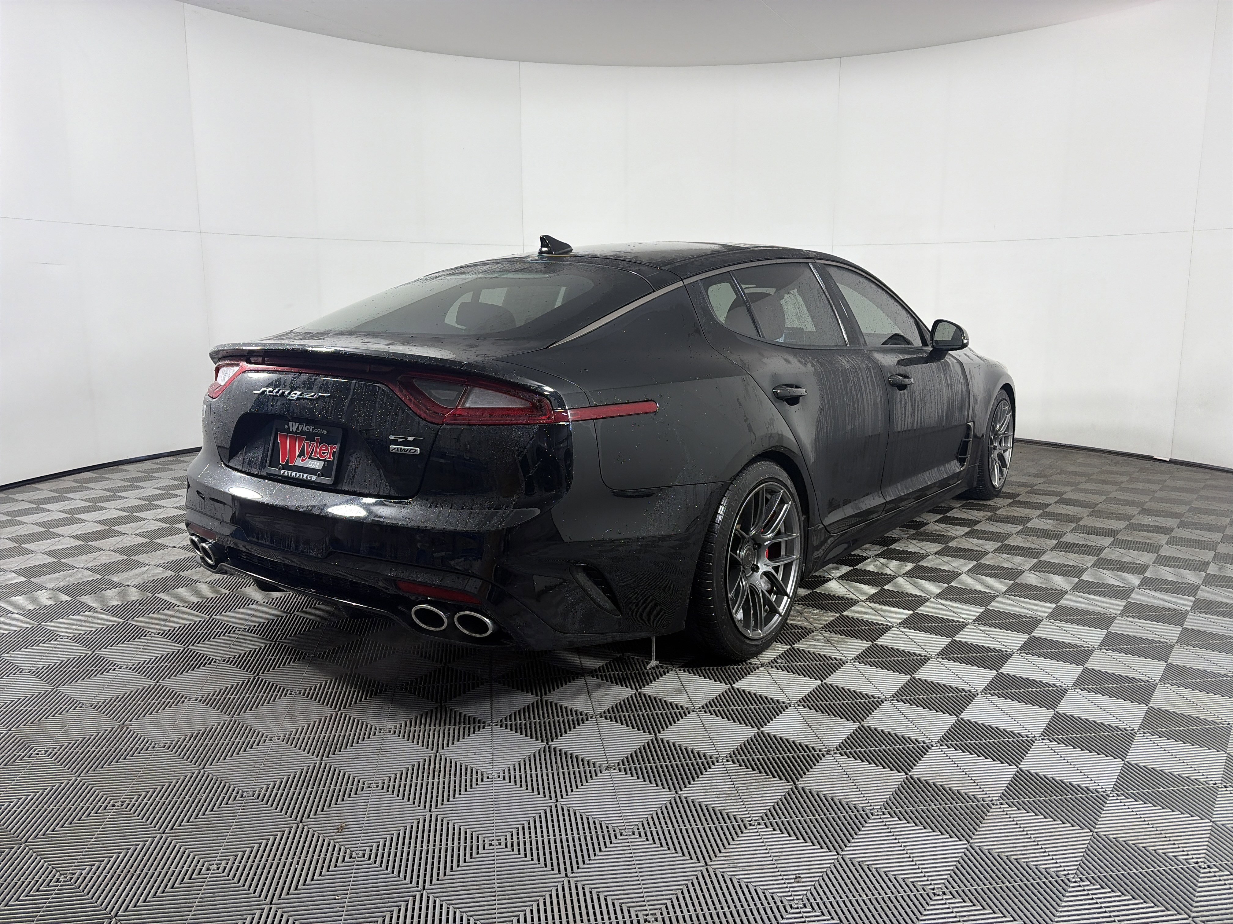 Used 2019 Kia Stinger GT2 image 14