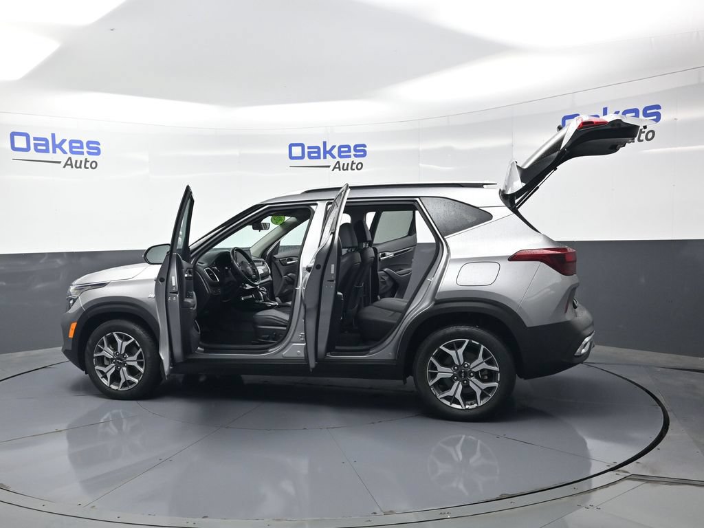 Certified 2022 Kia Seltos EX AWD/4WD image 55