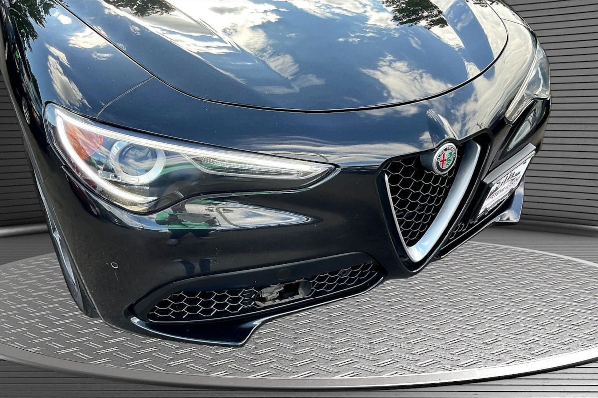 Used 2018 Alfa Romeo Stelvio Ti Sport AWD/4WD image 31