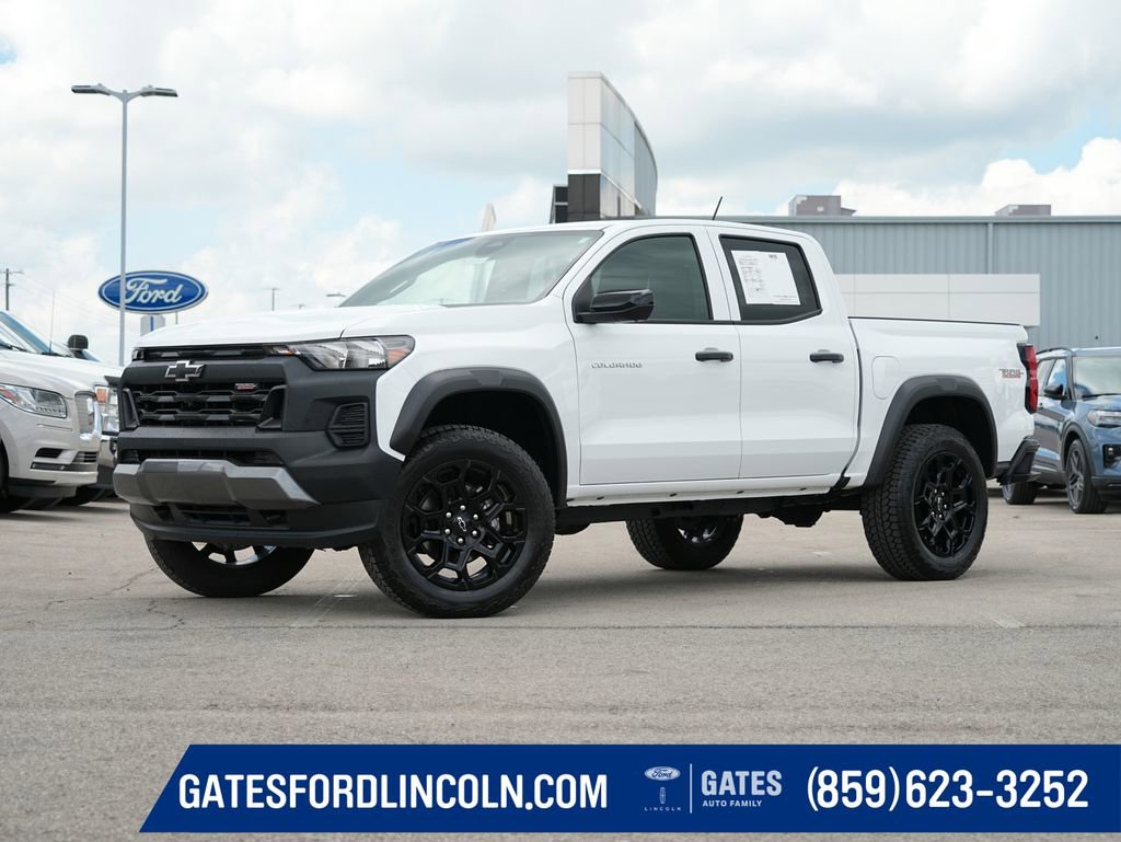 Used 2026 Chevrolet Colorado Trail Boss AWD/4WD image 1