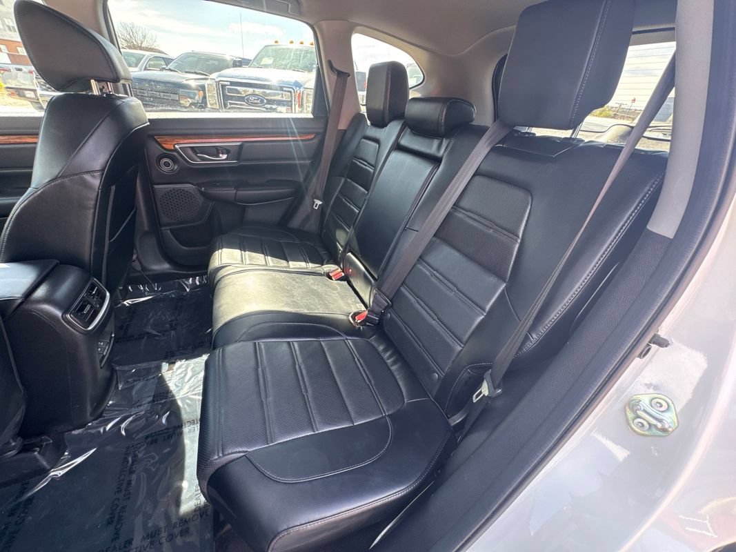 Used 2018 Honda CR-V Touring image 14