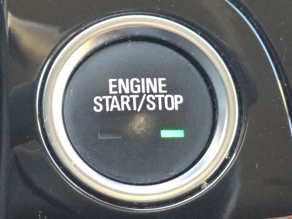 Used 2018 Buick Encore Preferred image 31