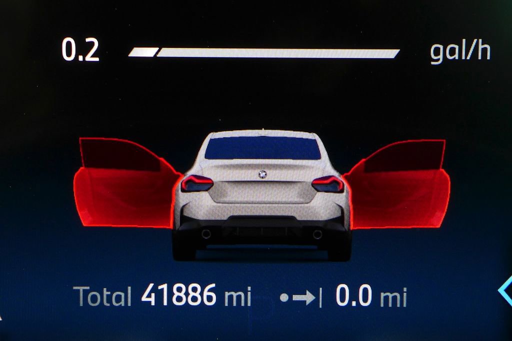 Used 2025 BMW 230i Coupe w/ M Sport Package image 31