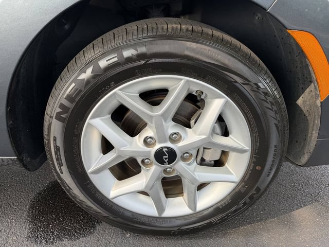 Certified 2023 Kia Soul LX w/ LX Technology Package FWD image 42