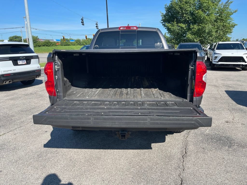 Used 2020 Toyota Tundra SR5 w/ SR5 Convenience Package AWD/4WD image 11