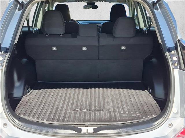 Used 2018 Toyota RAV4 LE w/ All Weather Liner Package FWD image 6