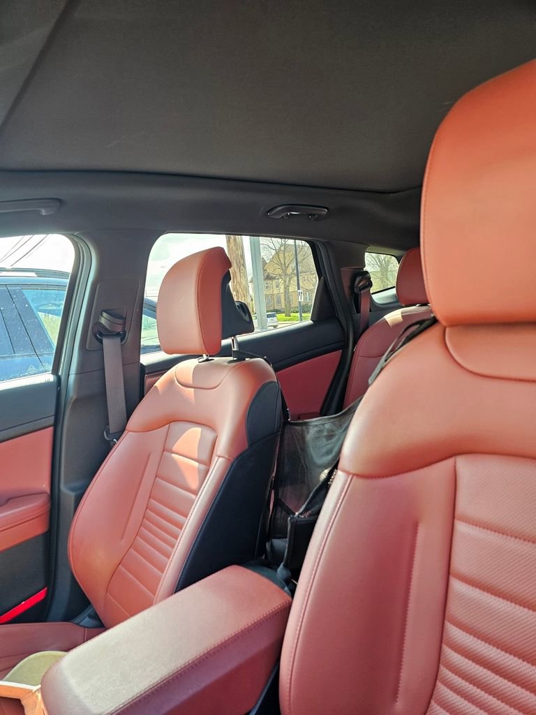 Used 2024 Kia Sportage SX Prestige image 12