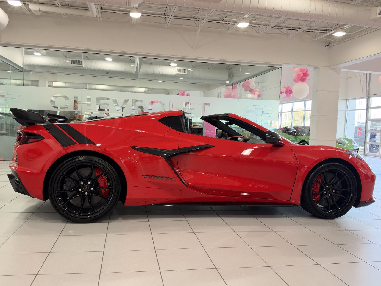 New 2027 Chevrolet Corvette Grand Sport X w/ Stealth Interior Trim Package AWD/4WD image 3