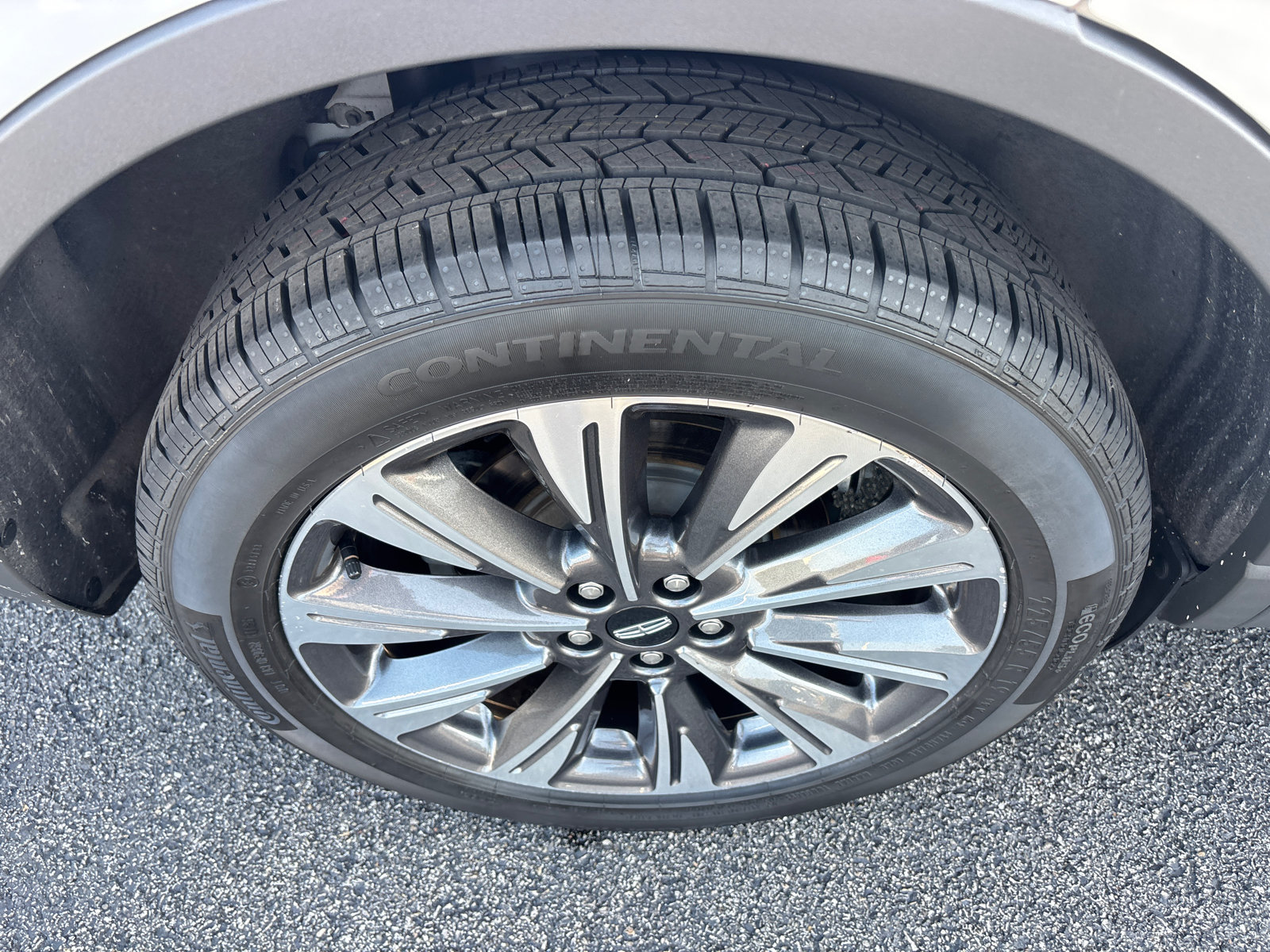 Certified 2022 Lincoln Corsair Reserve w/ Luxury Package AWD/4WD image 10