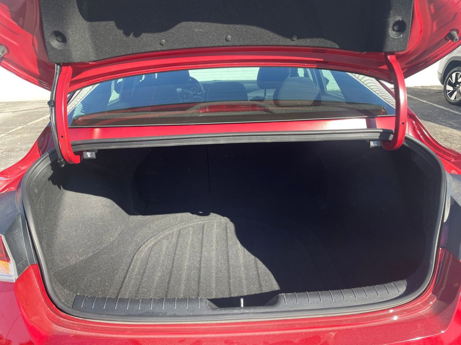 Used 2025 Hyundai Elantra SEL image 30