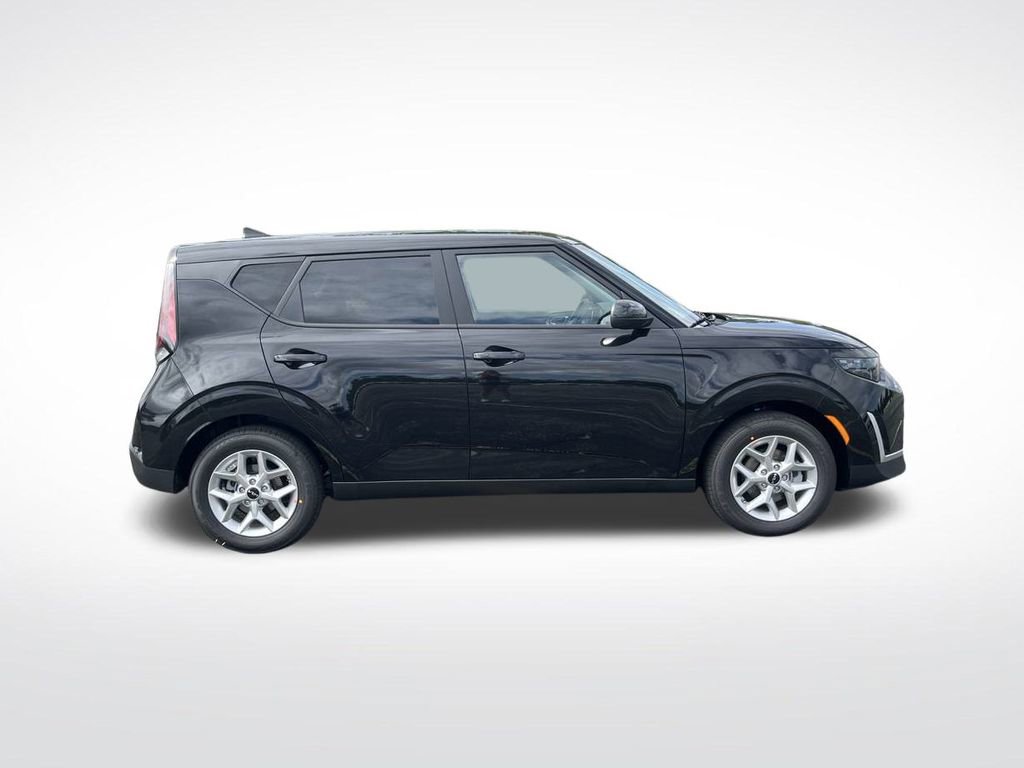 New 2025 Kia Soul S image 6
