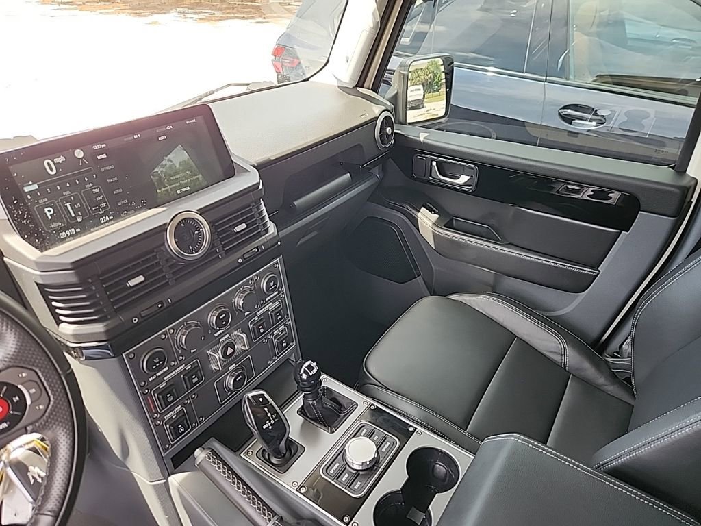 Used 2024 INEOS Grenadier Fieldmaster Edition image 7