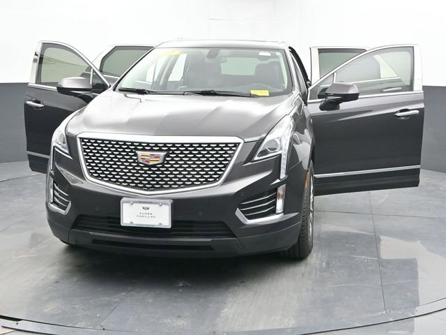 Used 2017 Cadillac XT5 Luxury w/ LPO, Wheel Lock Package image 32