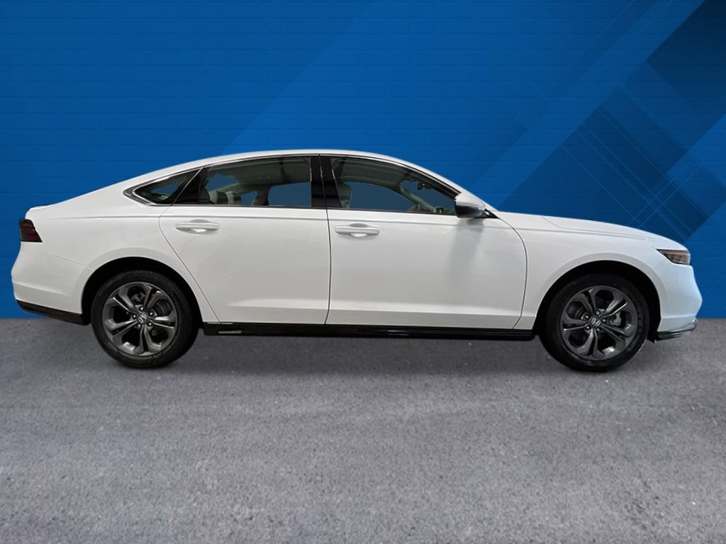 New 2026 Honda Accord EX-L image 2