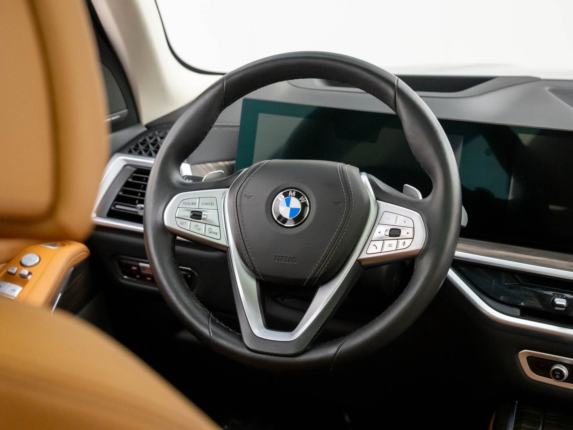 Certified 2023 BMW X7 xDrive40i w/ Premium Package image 11