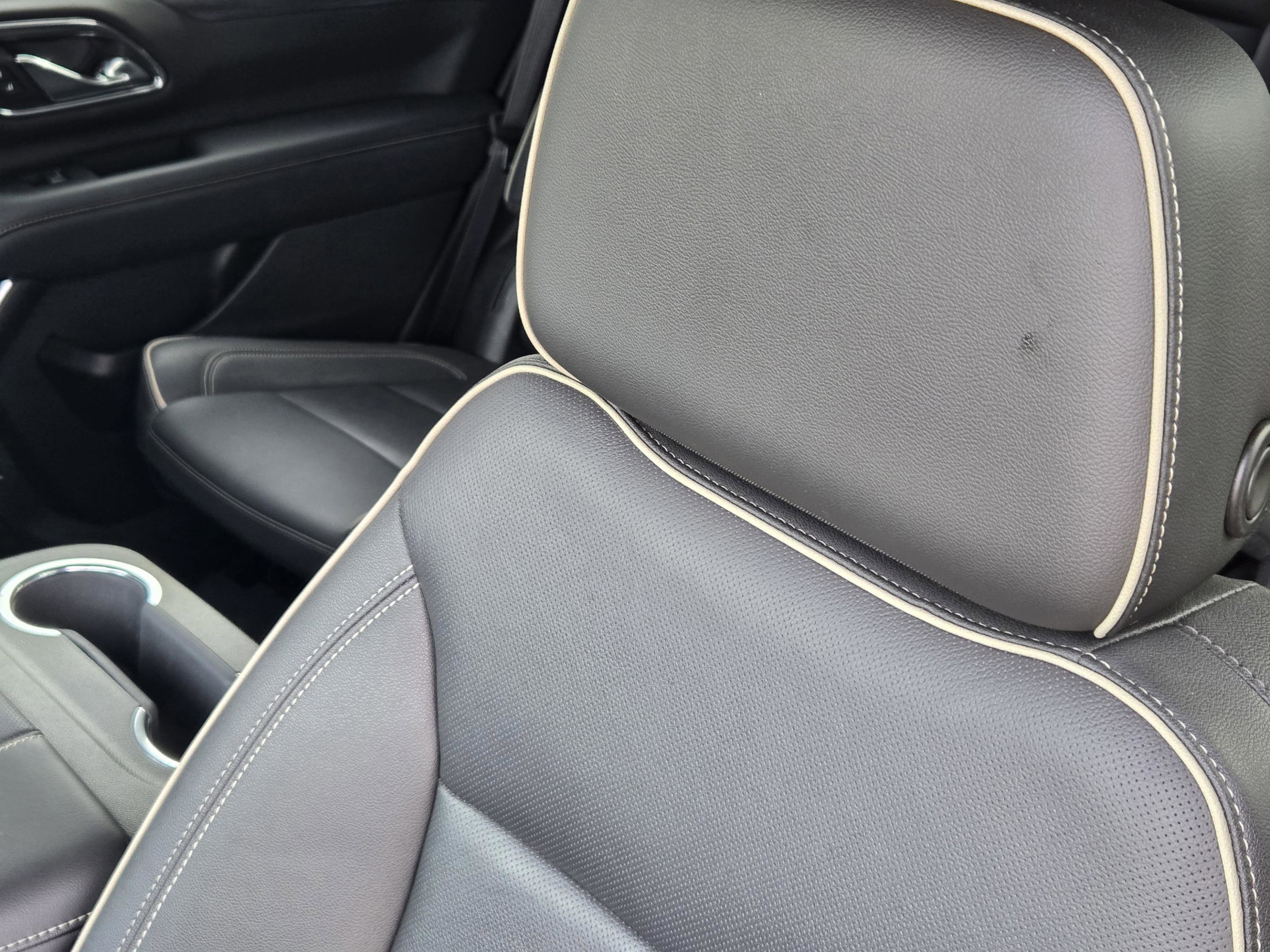 Used 2023 GMC Yukon SLT image 26