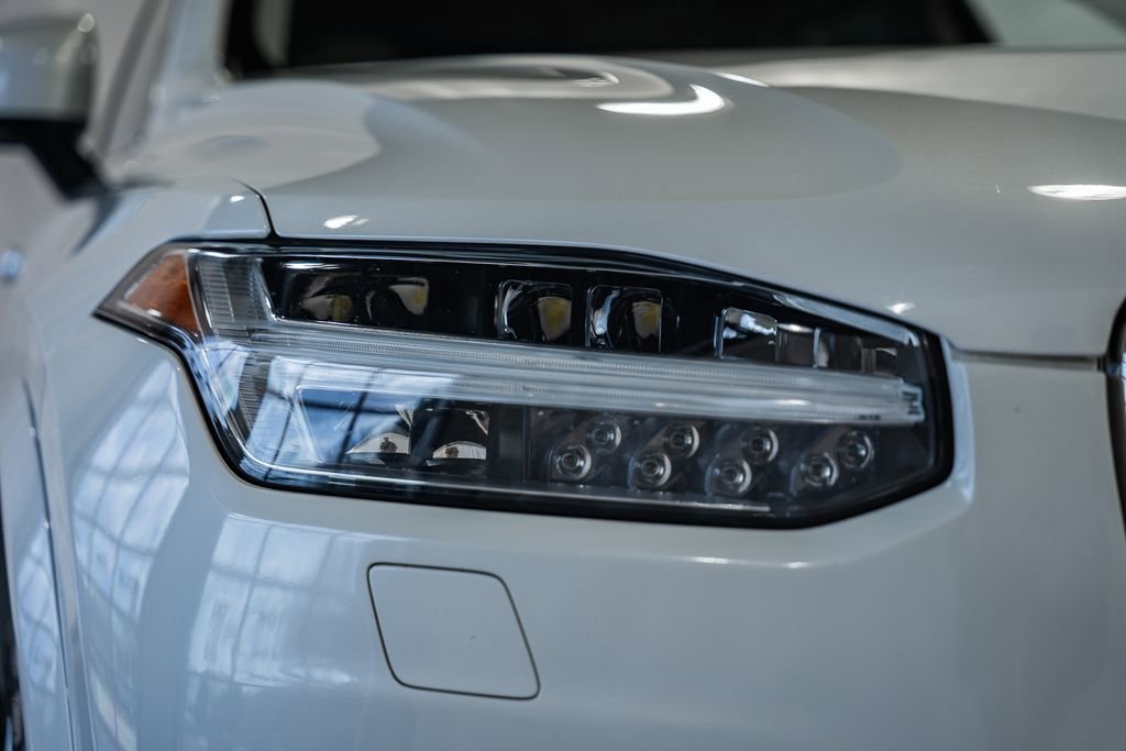 Used 2017 Volvo XC90 T8 Inscription w/ Luxury Package image 14