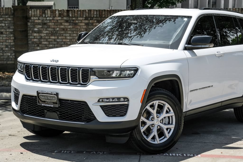 Used 2022 Jeep Grand Cherokee Limited RWD image 12