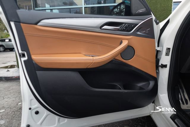 Used 2019 BMW X4 M40i image 17