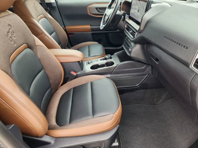 Used 2025 Ford Bronco Sport Outer Banks w/ Outer Banks Tech Package+ AWD/4WD image 14