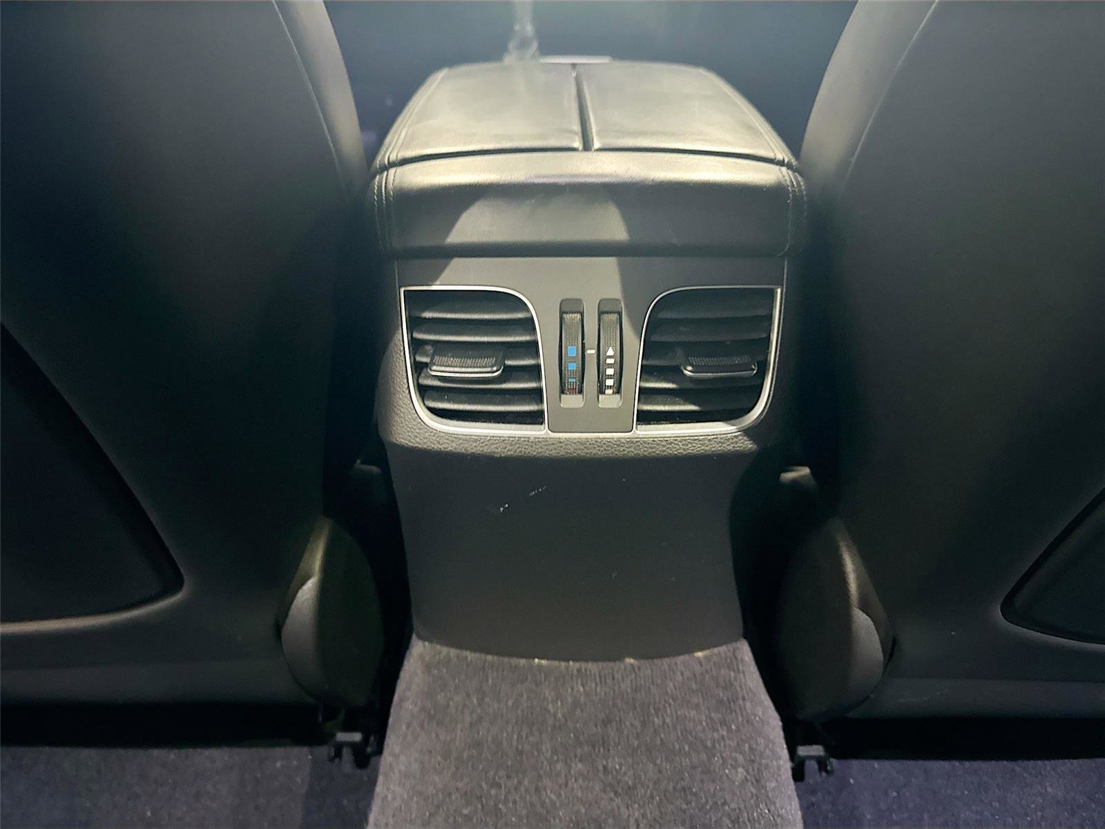 Used 2017 Genesis G80 3.8 w/ Option Group 03 image 18