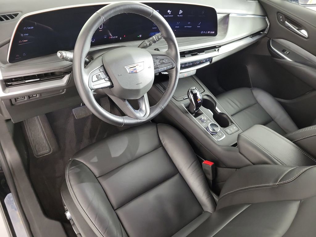 Certified 2025 Cadillac XT4 Premium Luxury image 17