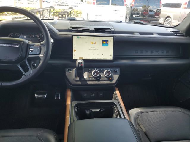 Used 2023 Land Rover Defender 110 X image 13
