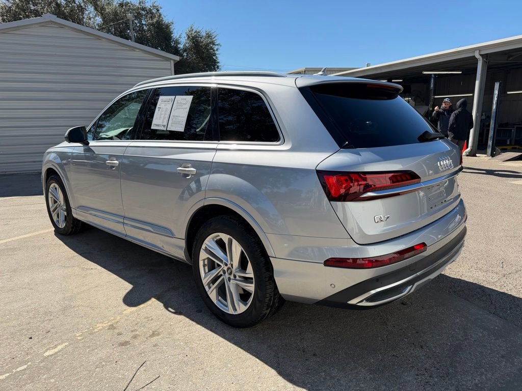 Used 2022 Audi Q7 Premium Plus w/ Premium Plus Package image 4