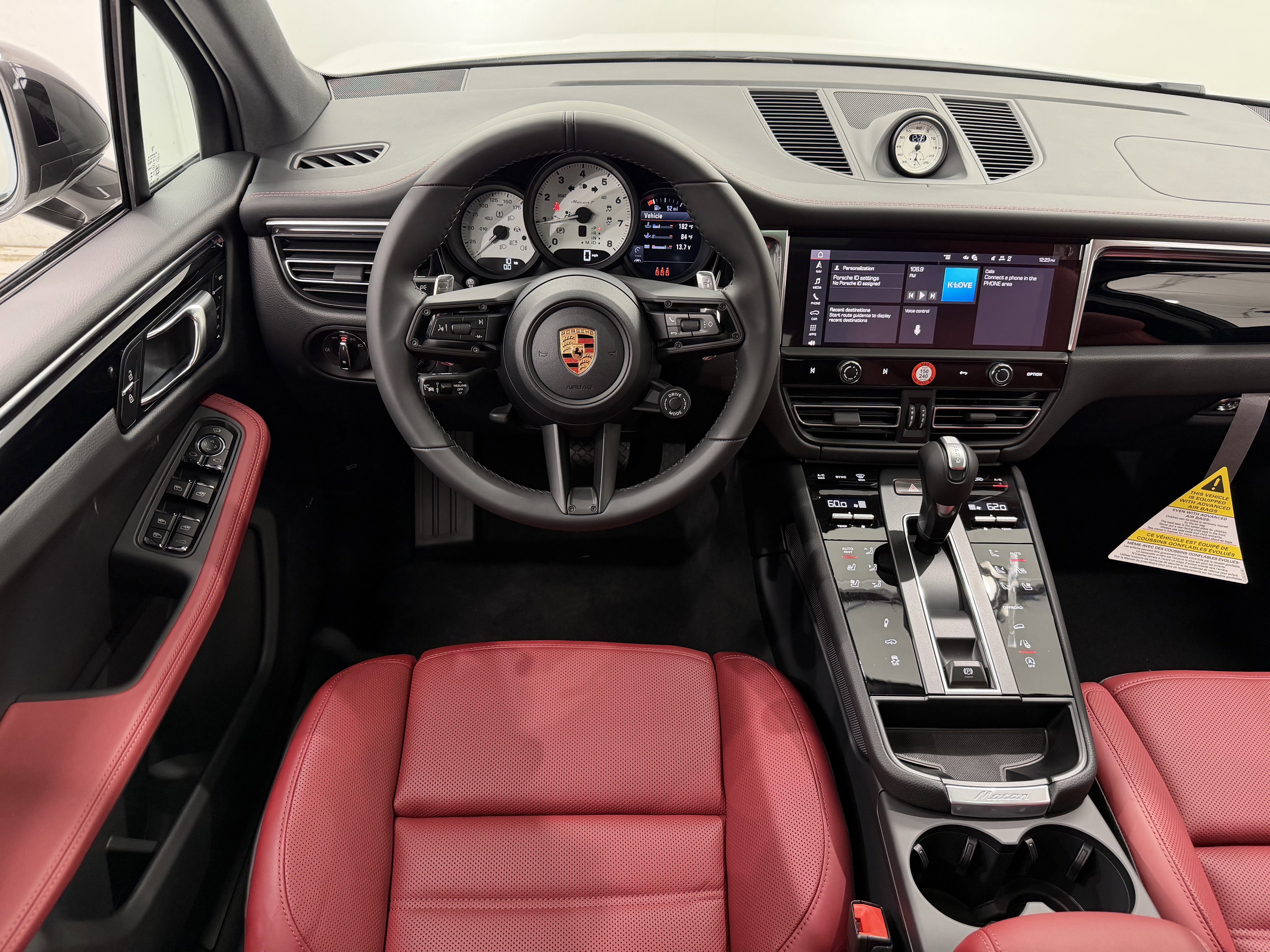 New 2026 Porsche Macan Turbo image 26