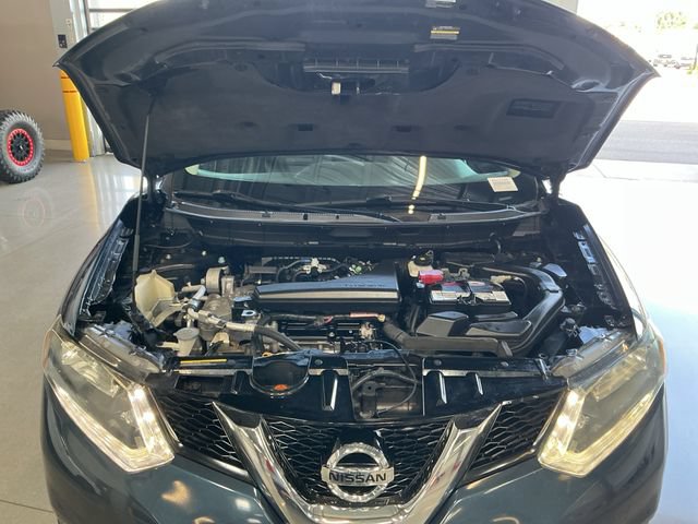 Used 2015 Nissan Rogue SV FWD image 24