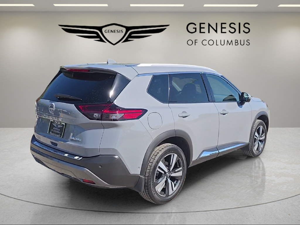 Used 2023 Nissan Rogue SL w/ SL Premium Package AWD/4WD image 5