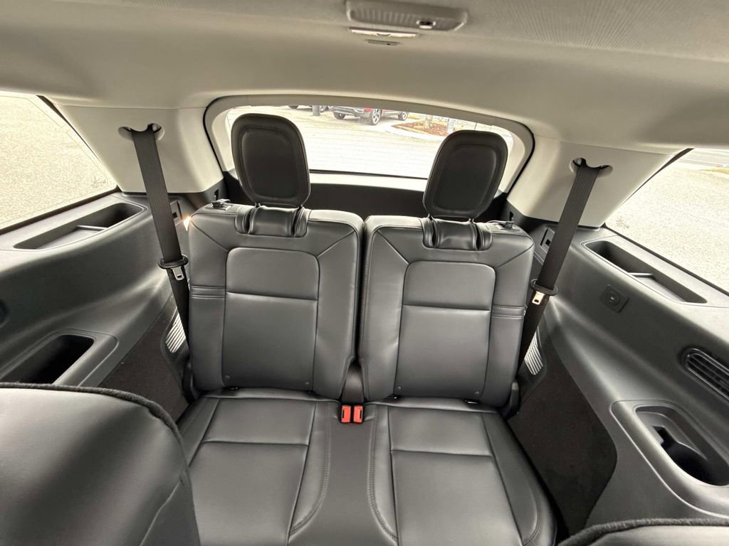 New 2026 Lincoln Aviator AWD image 34
