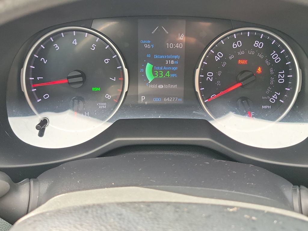 Used 2021 Toyota RAV4 XLE FWD image 13