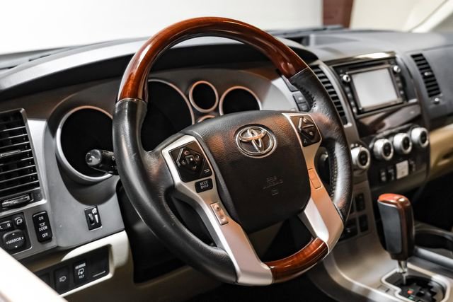 Used 2015 Toyota Sequoia Platinum image 21