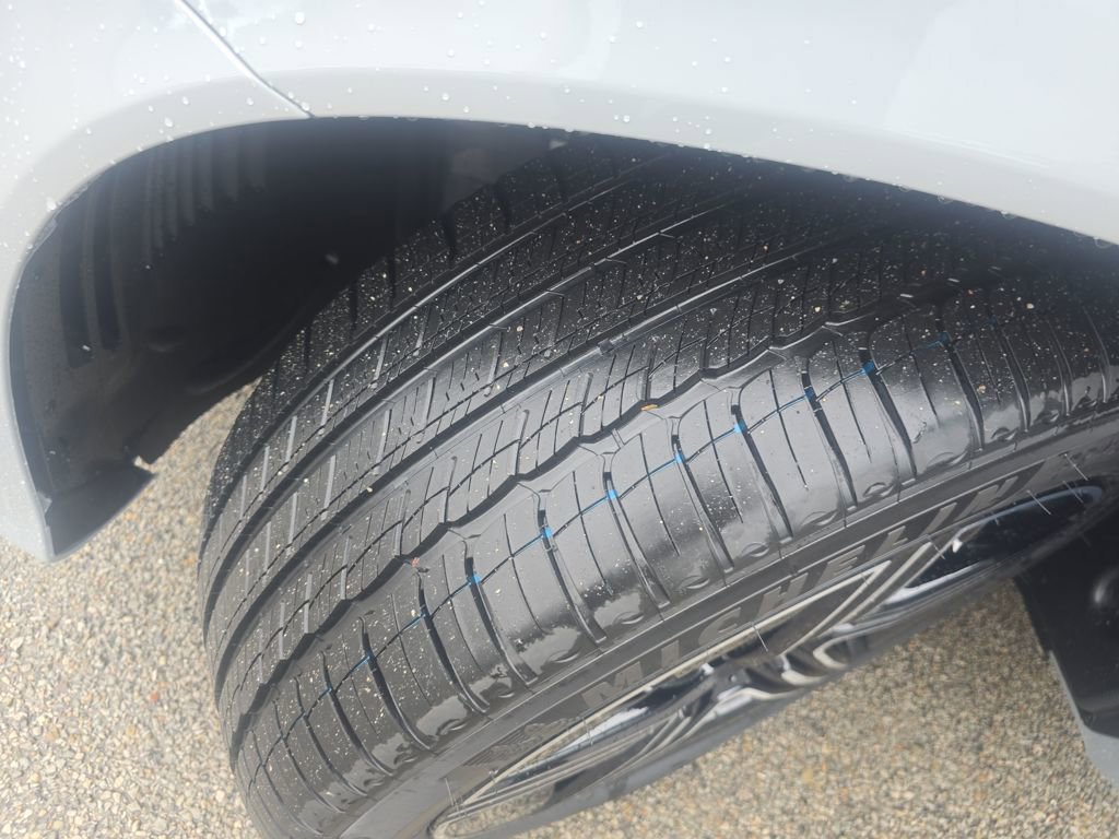 New 2026 Mercedes-Benz GLE 450 4MATIC image 23