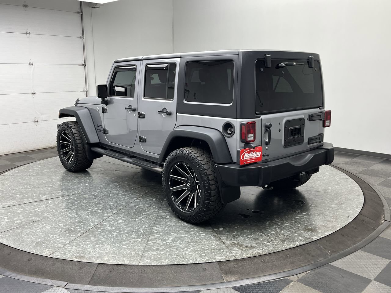 Used 2016 Jeep Wrangler Unlimited Sport AWD/4WD image 2