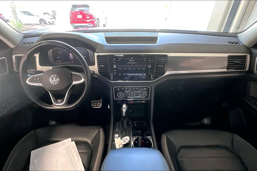 Used 2023 Volkswagen Atlas SEL Premium AWD/4WD image 6
