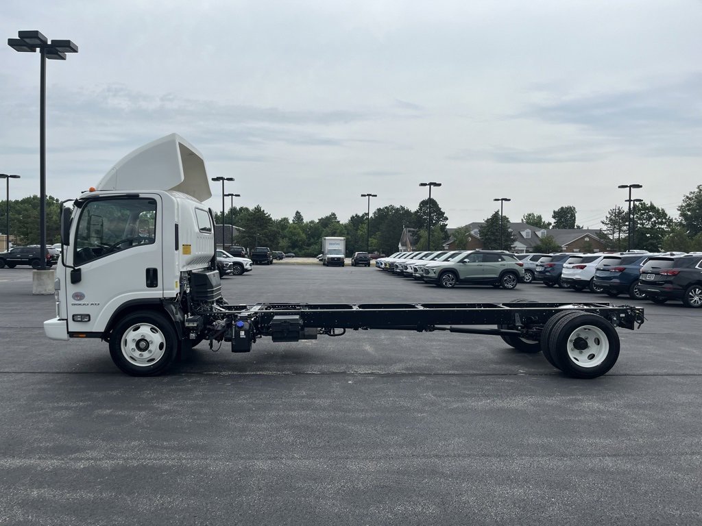 New 2023 Chevrolet Low Cab Forward 5500XD image 4