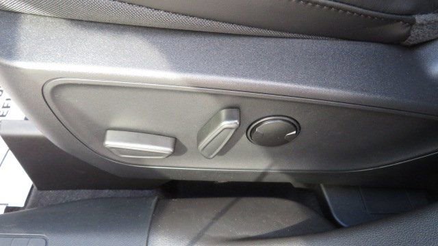 New 2026 Ford Escape ST-Line w/ Tech Pack #1 image 17