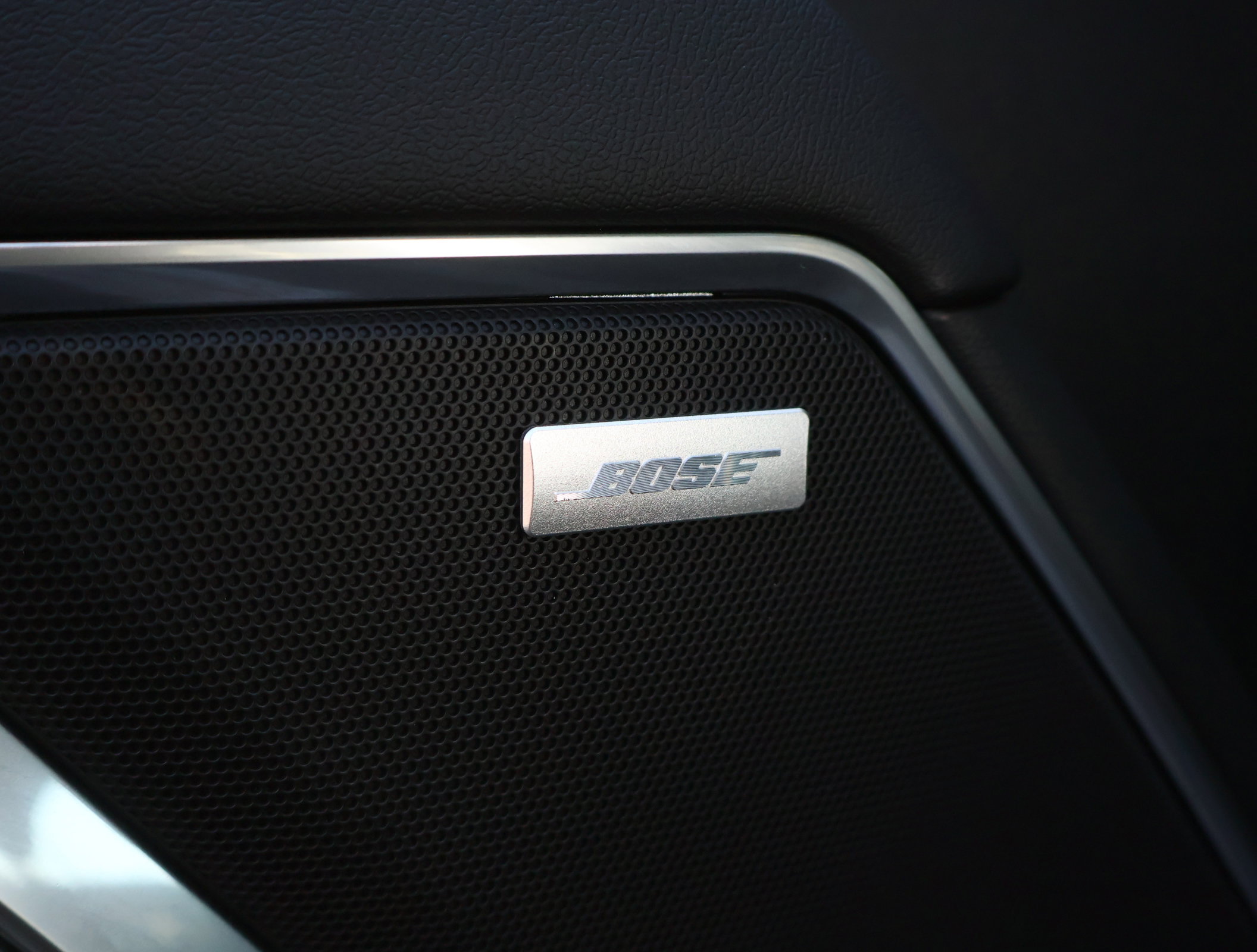 Used 2024 GMC Sierra 1500 Elevation w/ Elevation Premium Package image 9