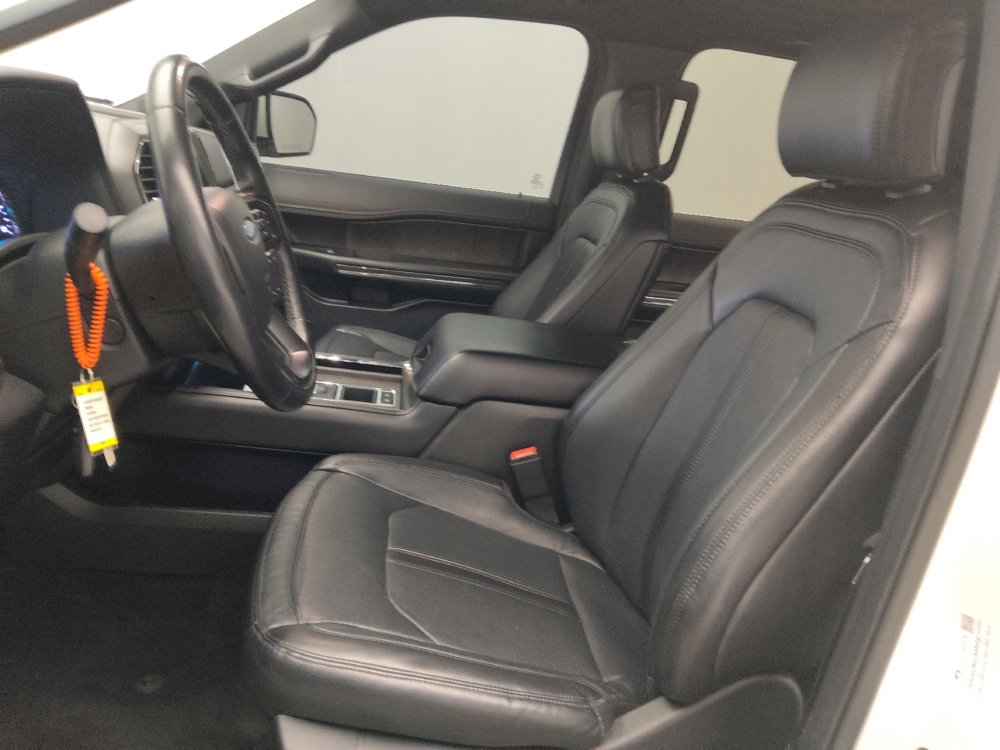 Used 2020 Ford Expedition Limited w/ Equipment Group 302A RWD image 17